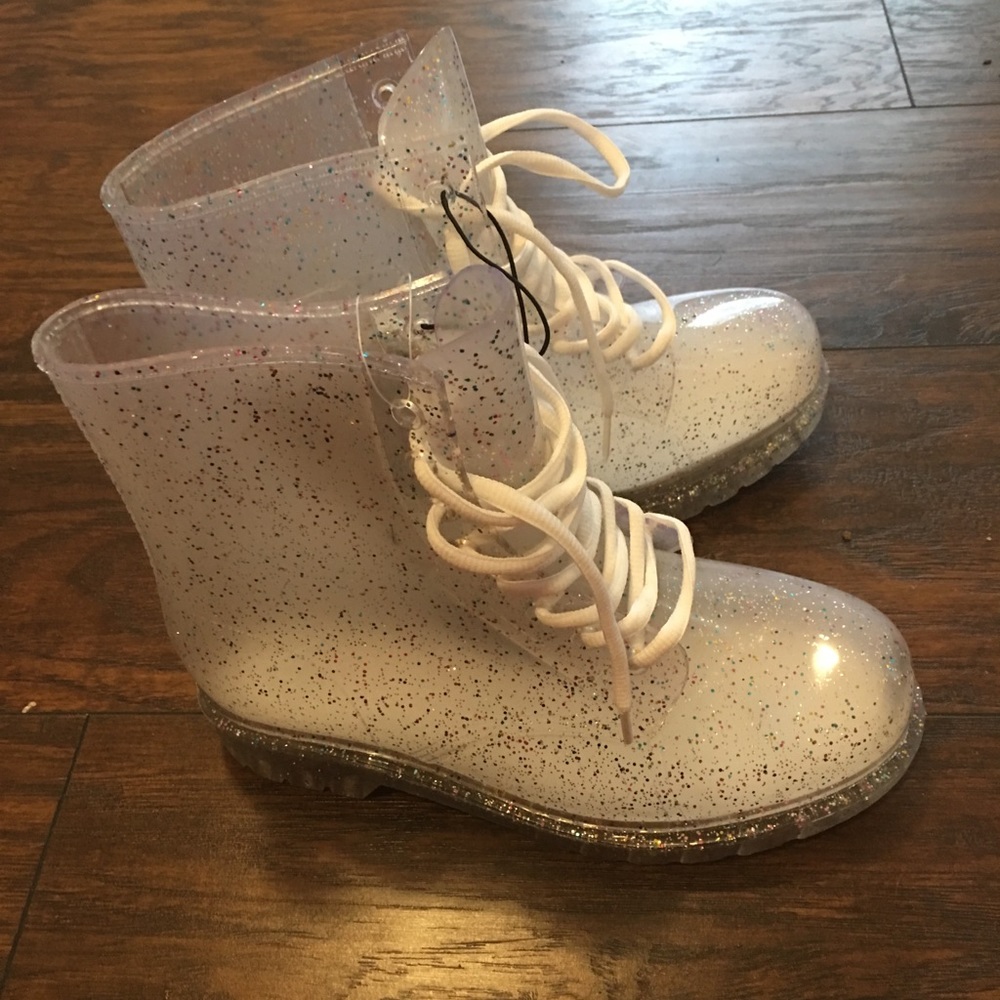 NWT Silver Glitter Boots